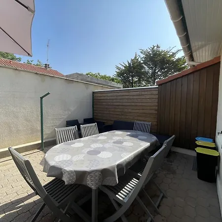 Mitoyenne Proche Plage, 4 Pers, 2 Ch, Terrasse, Animaux Acceptes - Fr-1-379-123